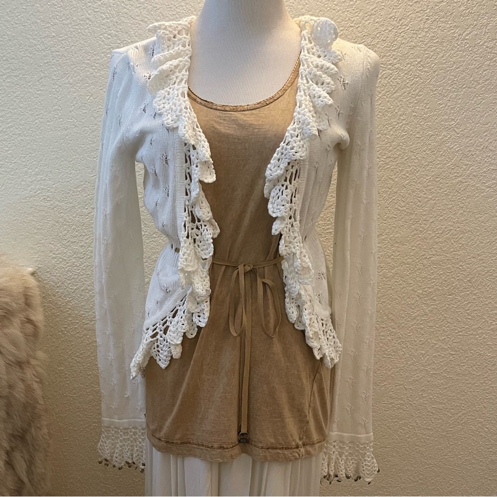 Caché White Cotton Knit Jacket with Tan Drawstring Tie Closure-Lots of details-M